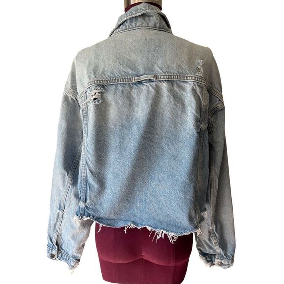 We The Free People Cropped Distressed Denim Jean Jacket size L Blue - Picture 2 of 9